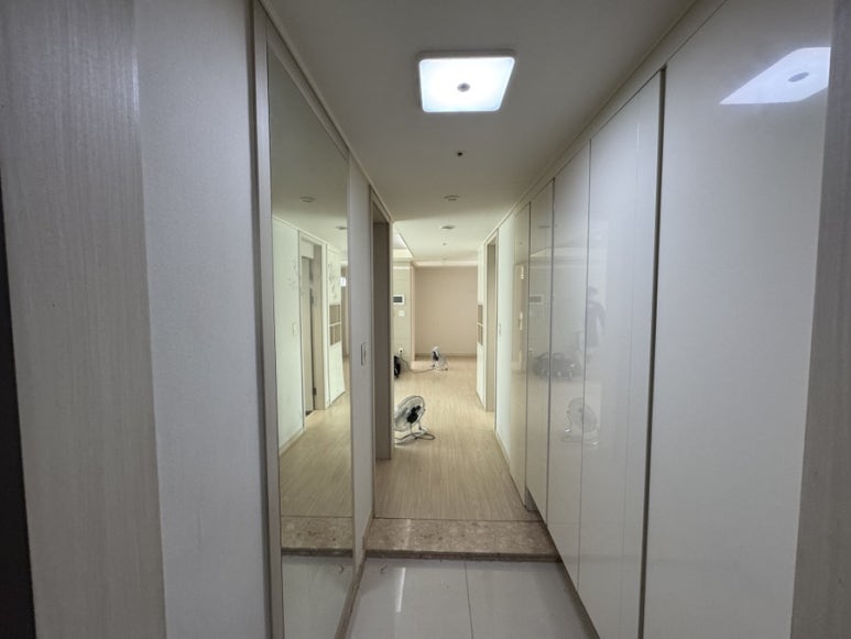 성동구도배 하왕십리동 왕십리KCC스위첸아파트 실크벽지 도배시공(24평)